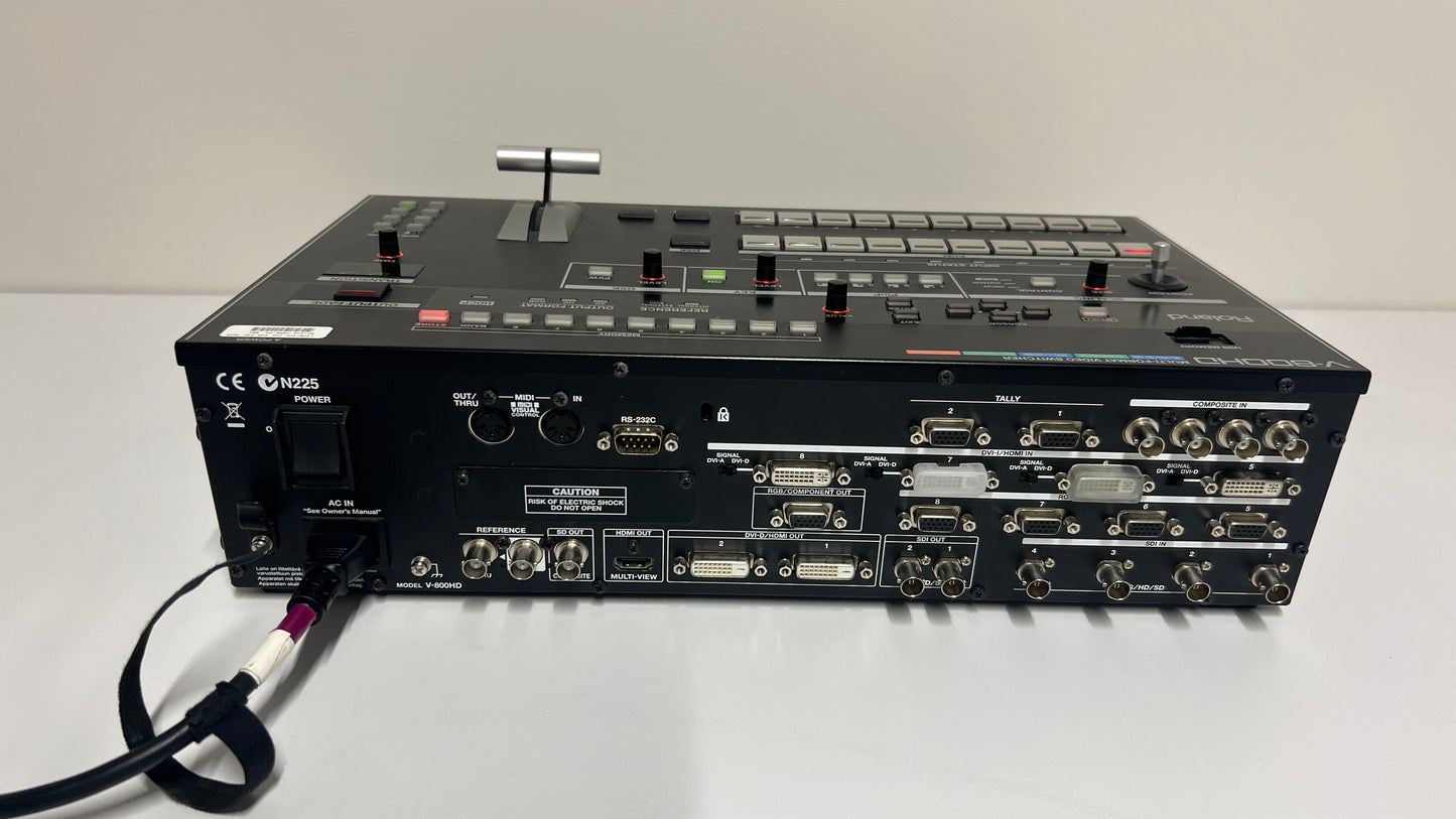 Used Roland V800