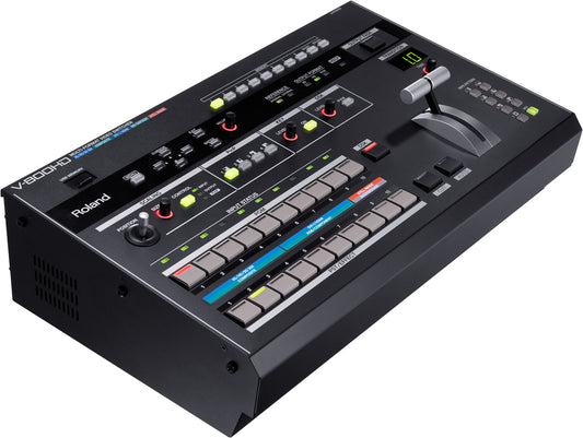 Used Roland V800